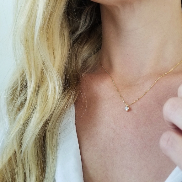 Jewelry - Dainty, Delicate, Minimal Gold Filled Necklace.
